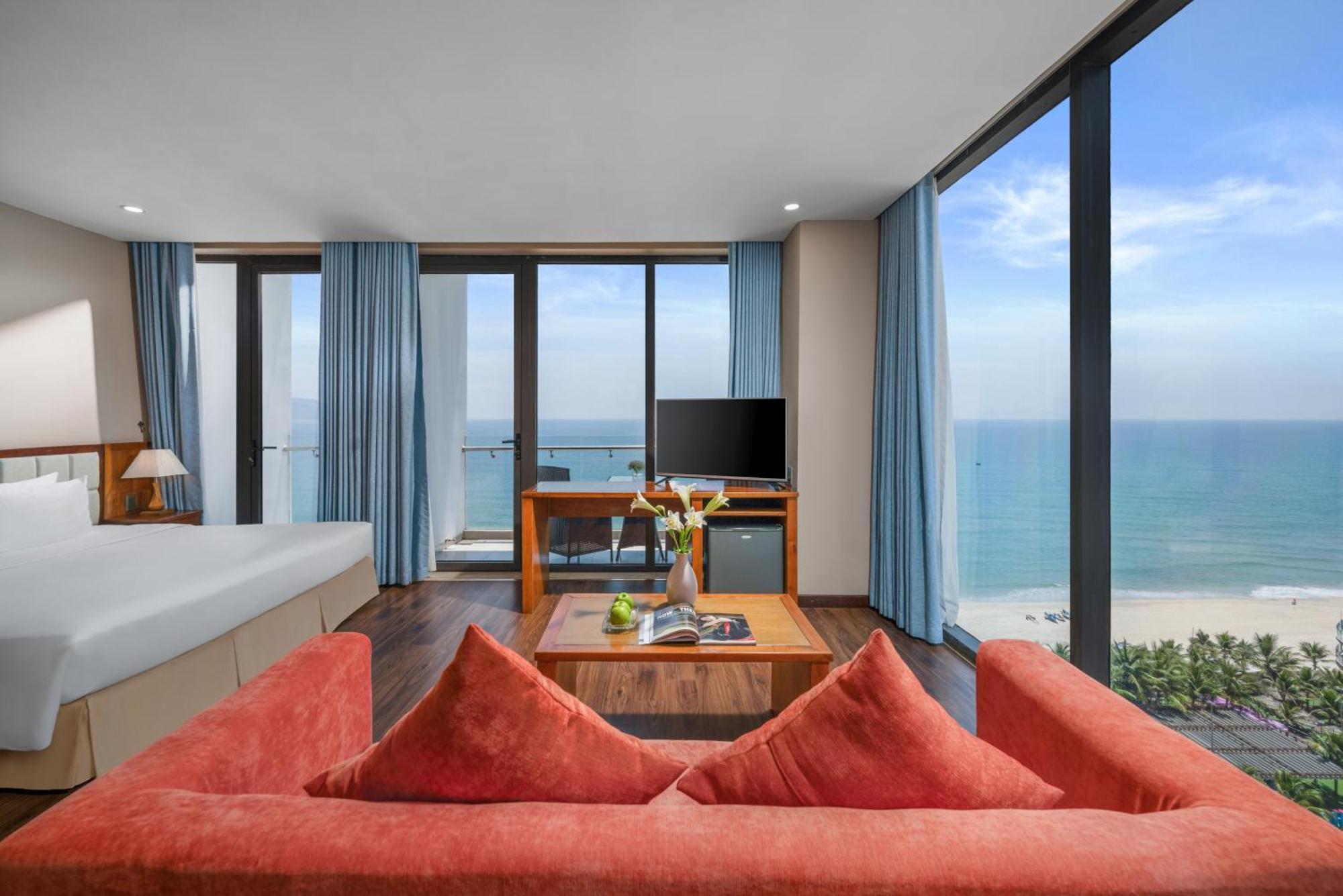 Yarra Ocean Suites Danang Exteriör bild