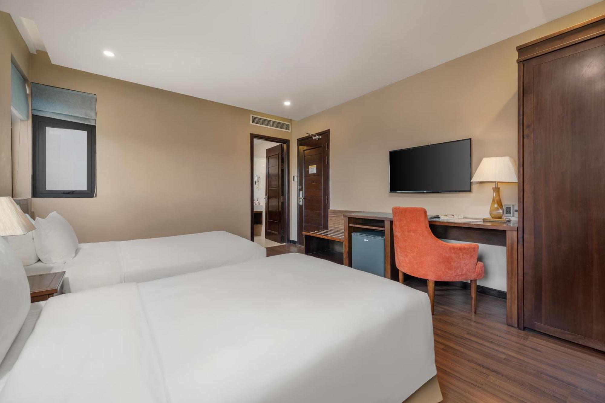Yarra Ocean Suites Danang Exteriör bild