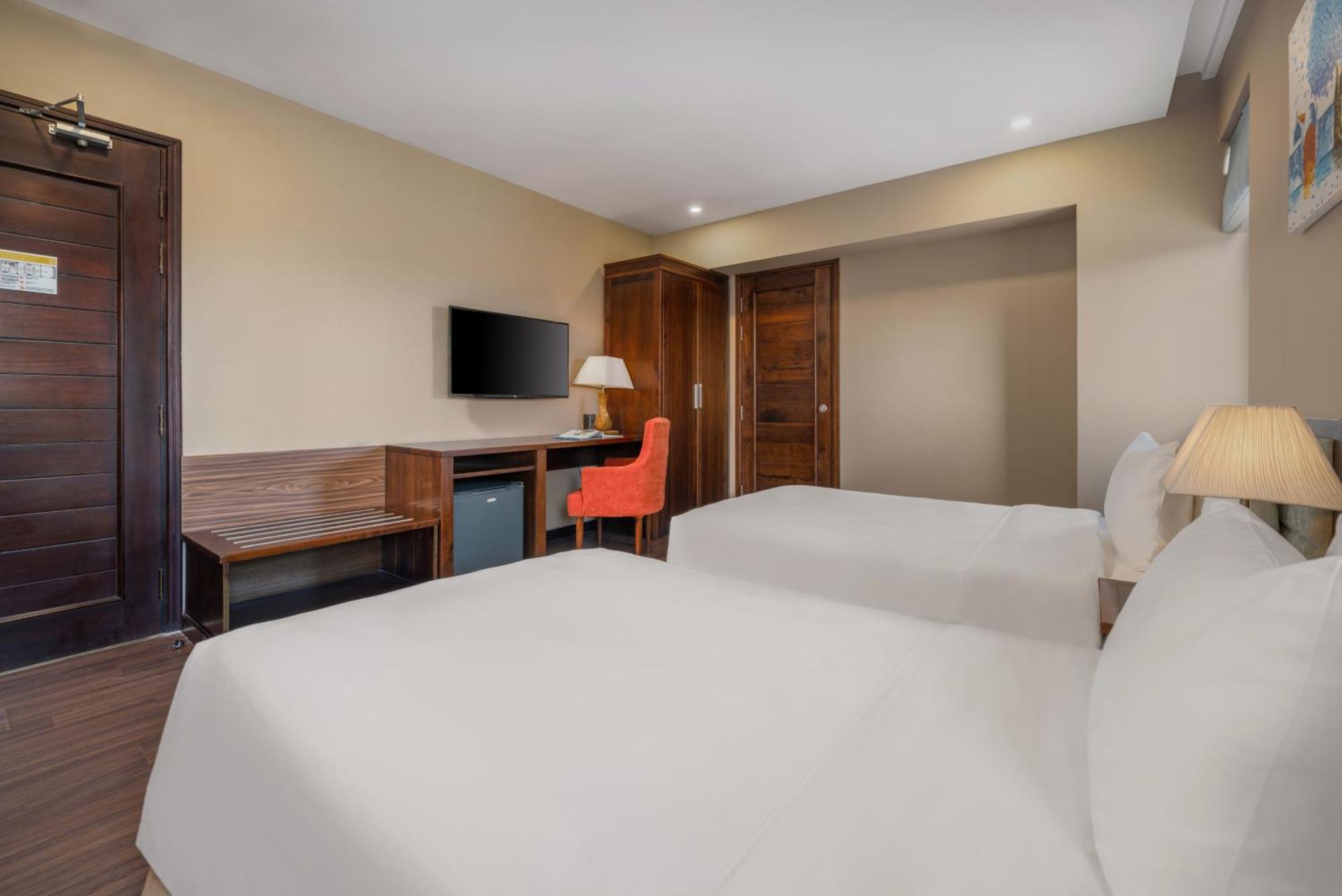 Yarra Ocean Suites Danang Exteriör bild