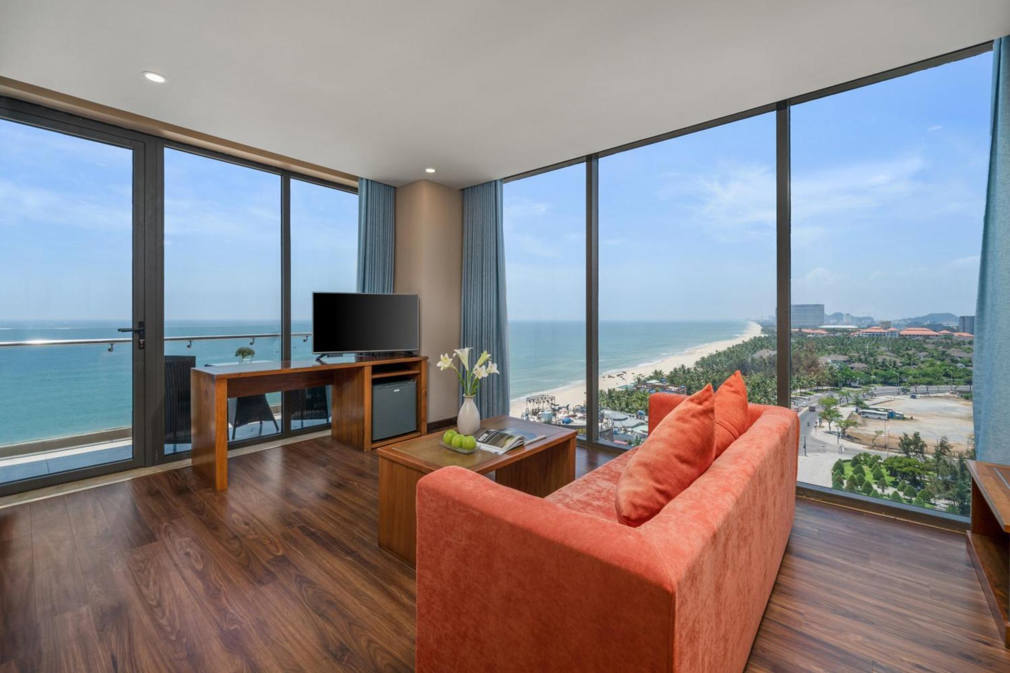 Yarra Ocean Suites Danang Exteriör bild