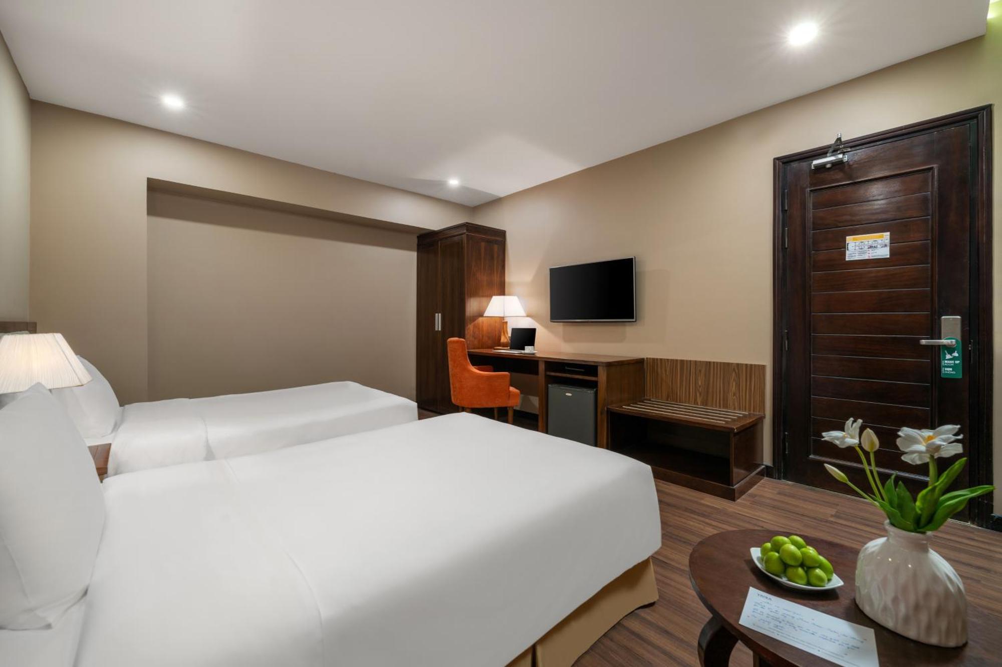 Yarra Ocean Suites Danang Exteriör bild
