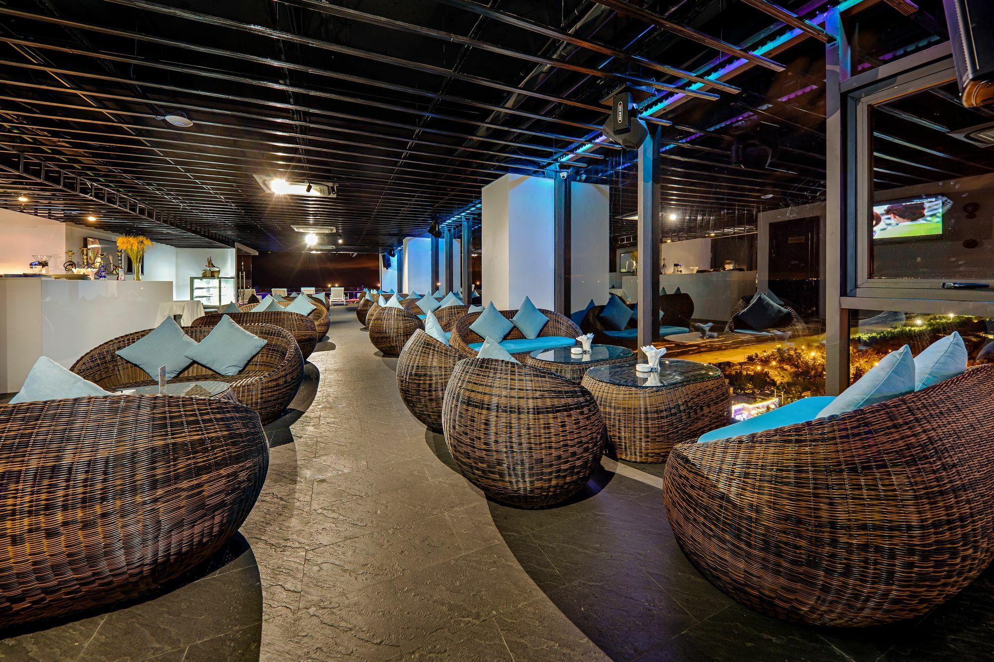 Yarra Ocean Suites Danang Exteriör bild