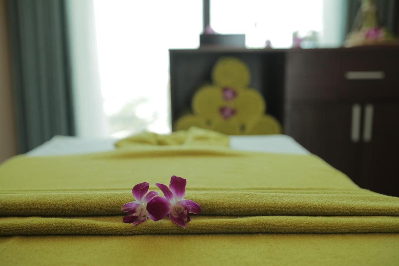 Yarra Ocean Suites Danang Exteriör bild