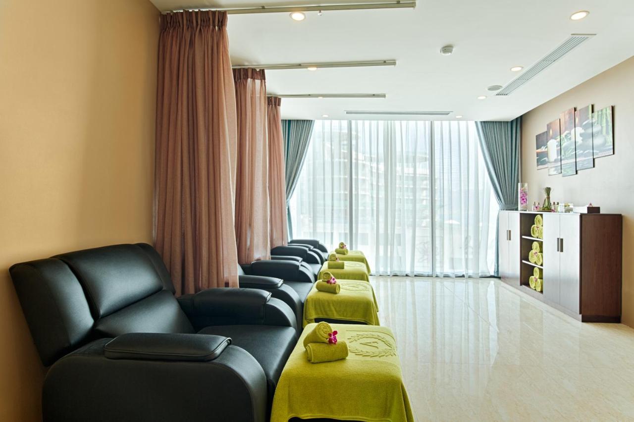 Yarra Ocean Suites Danang Exteriör bild
